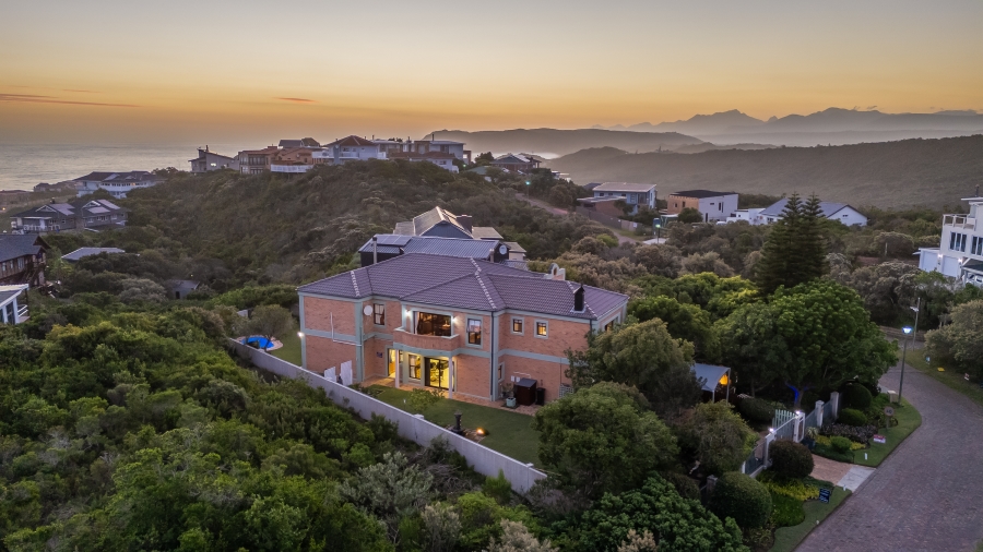 4 Bedroom Property for Sale in Cola Beach Western Cape